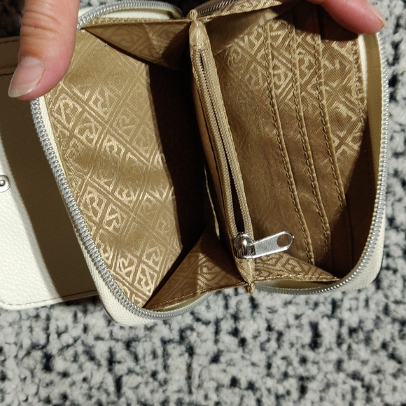 Relic by Fossil zip up Wallet - Picture 3 of 4